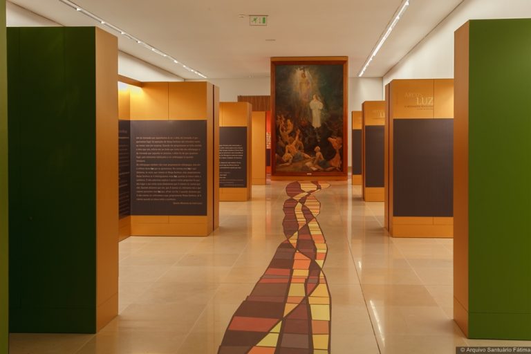 Read more about the article Exposição No Trilho da Luz